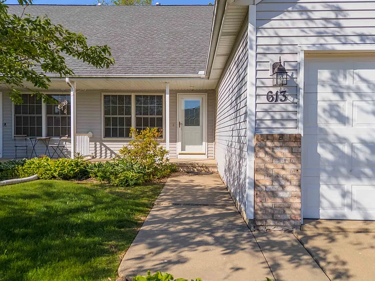 613 Wulbrun Dr — Photo 45