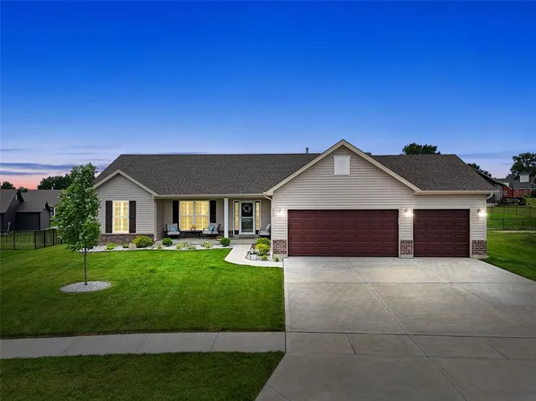 217 Arlington Dr, Moscow Mills, MO 63362