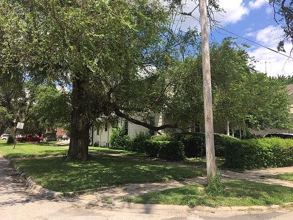 4th image of 300 Norris Dr