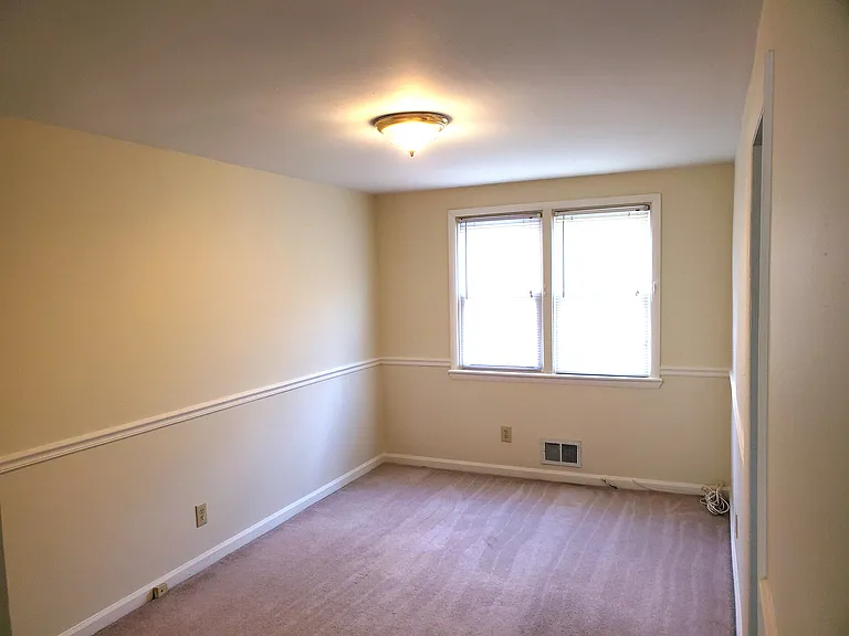 5265 Darien Rd — Photo 12