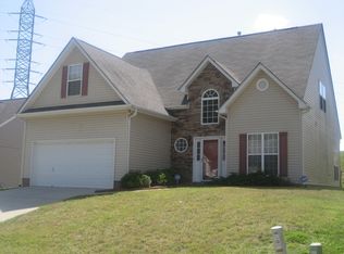 12431 Oakton Hunt Dr, Charlotte, NC 28262
