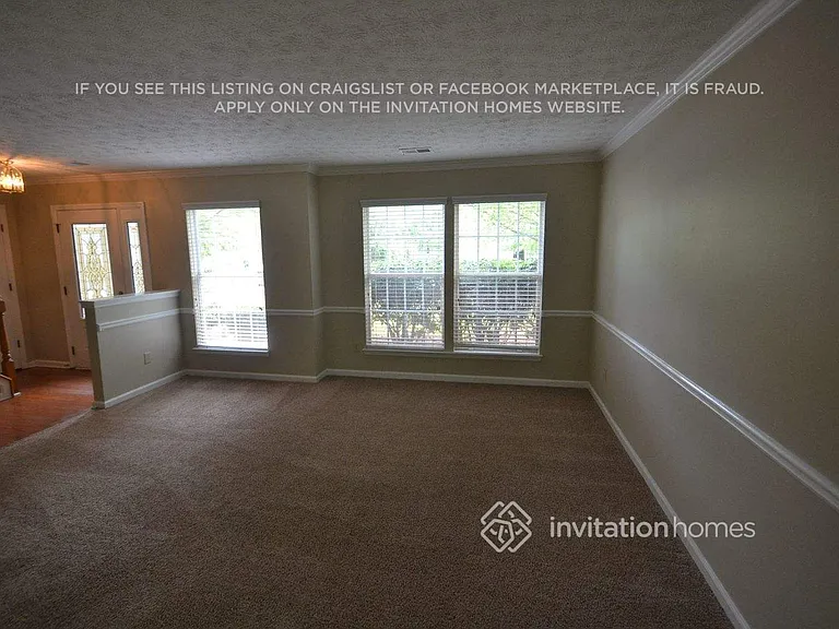 495 Meadowfield Ct — Photo 2
