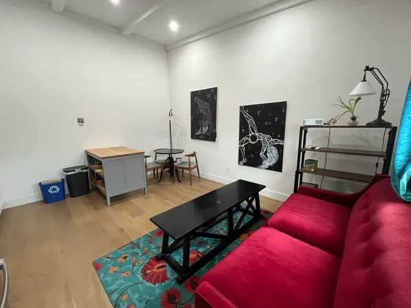 (undisclosed Address), Los Angeles, CA 90018