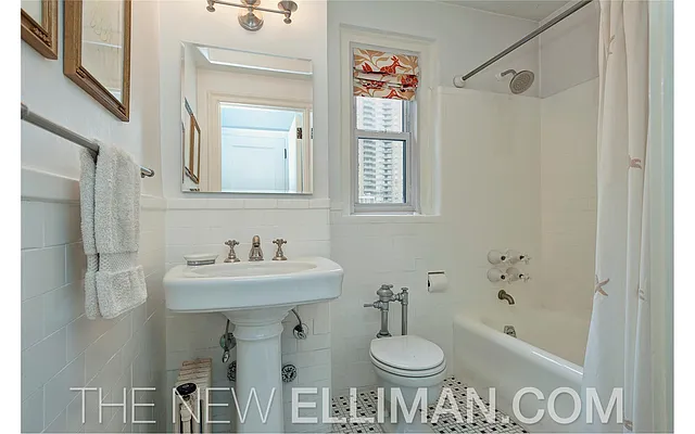 Sold by Douglas Elliman | media 24
