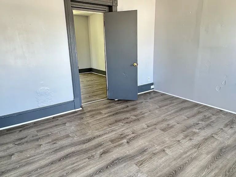 46 Delsea Dr N — Photo 23