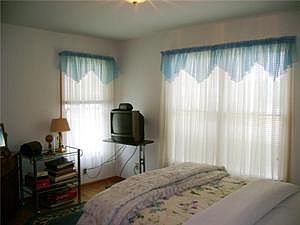 5th image of 417 Carrollwood Dr