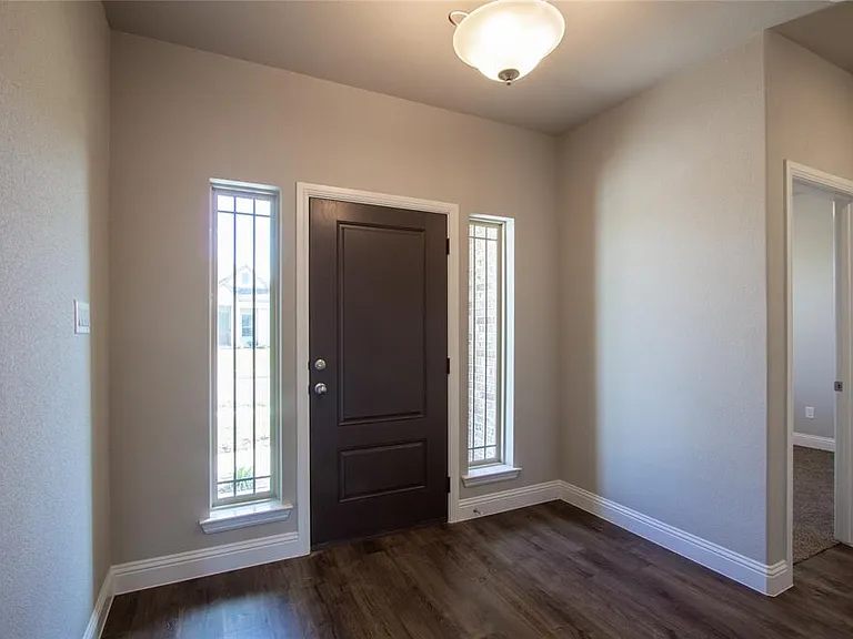 405 Stoneridge Dr — Photo 6