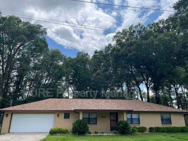3 bed, 3.0 bath, 1326 sqft, $1,699 — Photo 2
