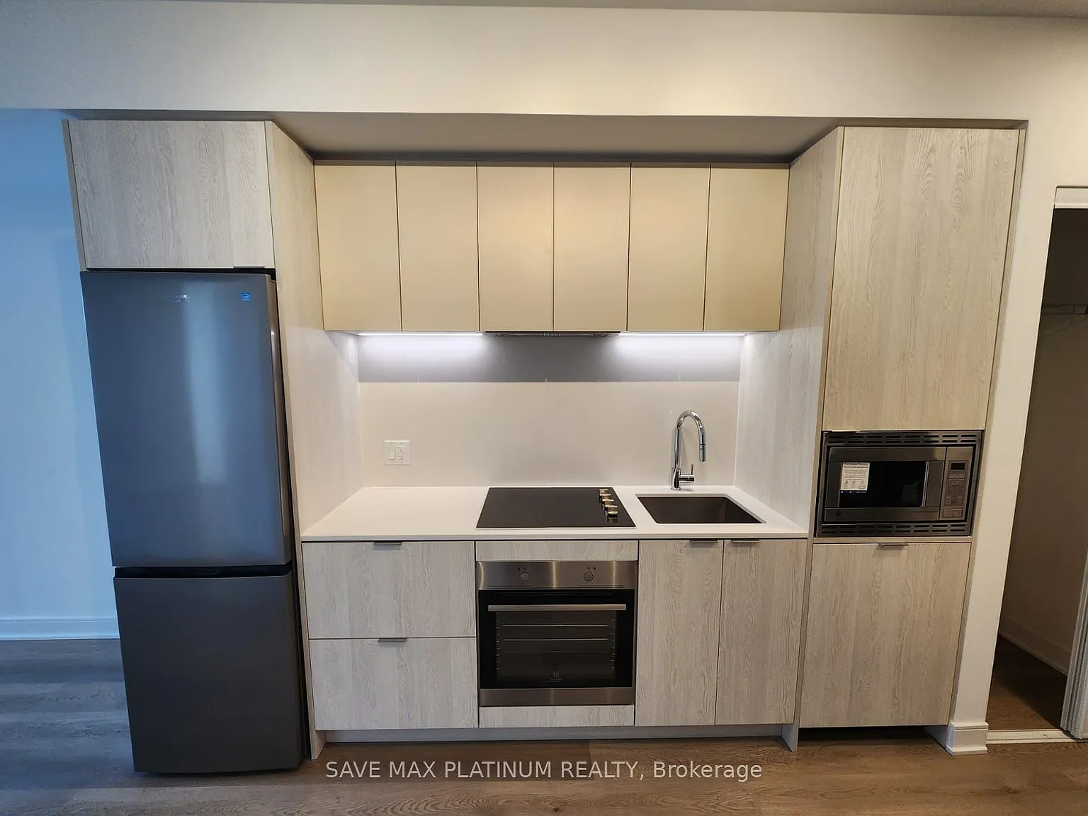 2 bed, $2,285 — Photo 3