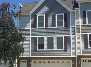 4305 155th St, Urbandale, IA 50323