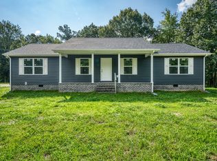 391 Talpha Dr, Dowelltown, TN 37059