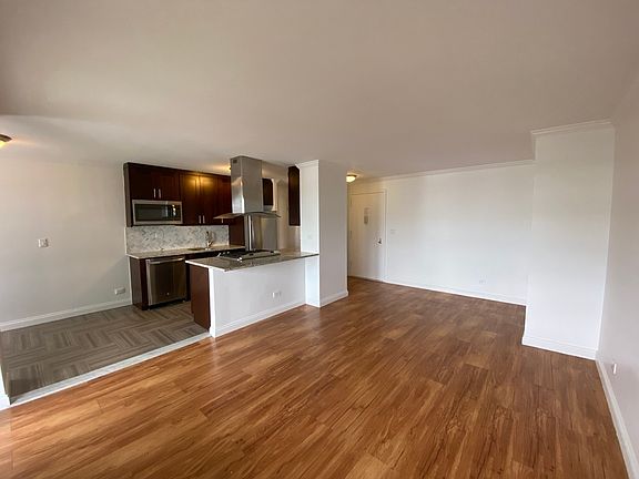 3rd image of 747 10th Ave APT 28J