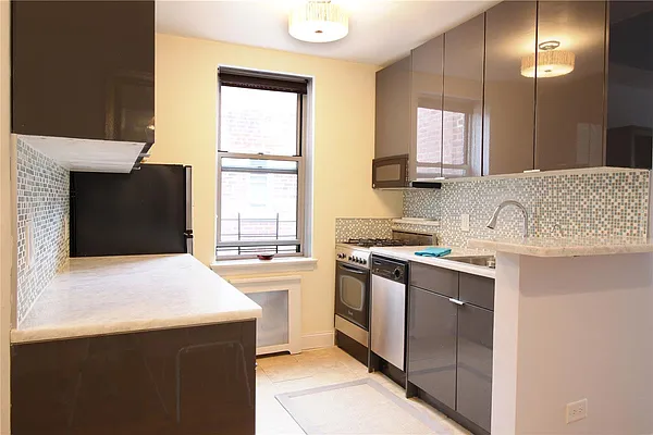 Sold by Engel & Völkers New York City | media 3