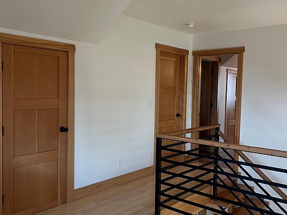 5th image of 65 W Julie Ct