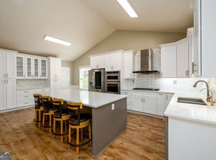 6391 Compass Dr, Flowery Branch, GA 30542