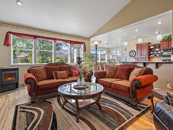 5th image of 9720 Darnell Ln