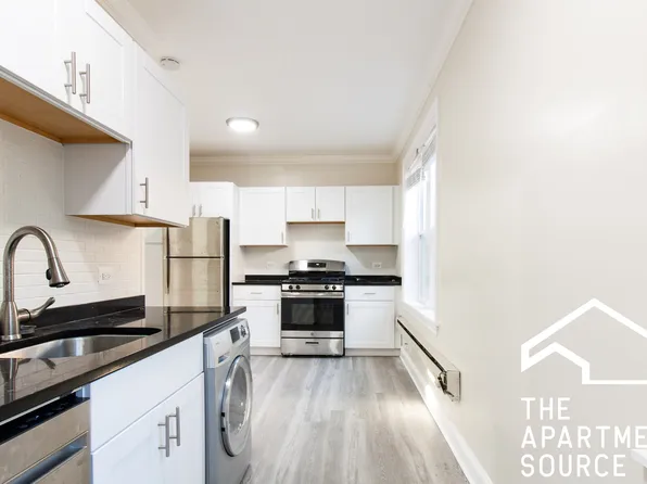 837.5 W Cornelia Ave, Chicago, IL