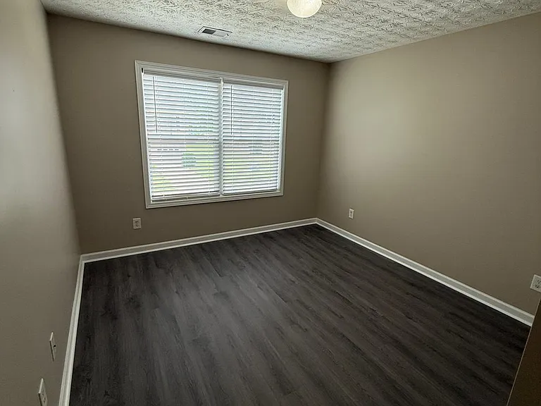 518 Oakside Pl — Photo 14