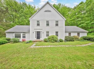 6 Cedar Cir, Newtown, CT 06470