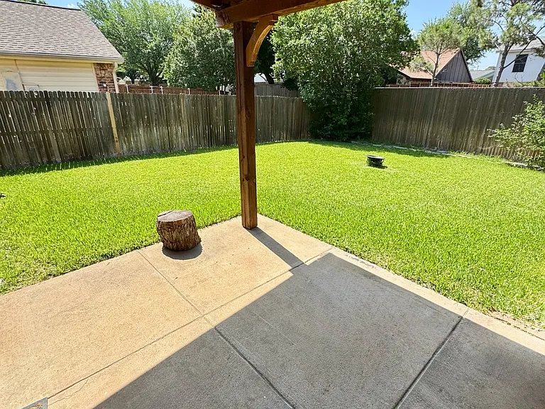 4415 Seville Ln — Photo 17