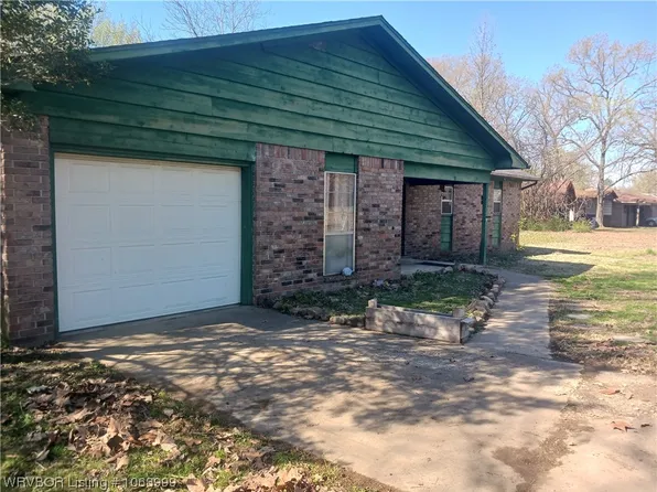 12067 W State Highway 22, Dardanelle, AR 72834