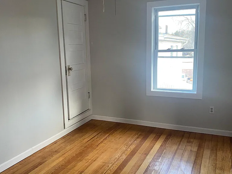 19 Randall St #2 — Photo 8