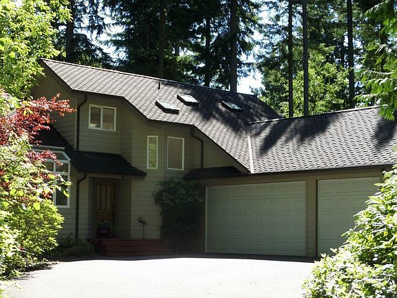 2nd image of 371 Pinecrest Dr