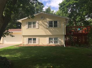 W10650 Airport Rd, Lodi, WI 53555