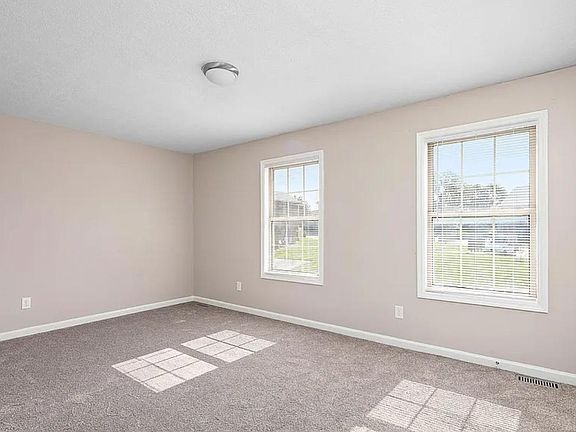 3rd image of 162 S Killarney Ln #2