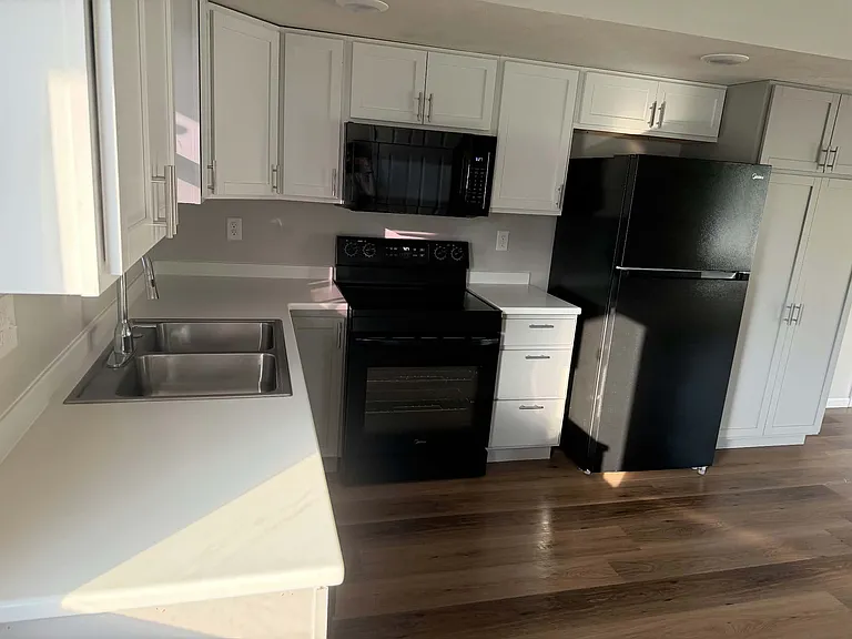 603 E Division St #1 — Photo 19