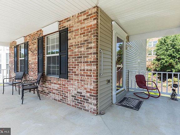 5th image of 110 Palmetto Ct