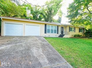 2860 Strathmoor Rd SE, Smyrna, GA 30080