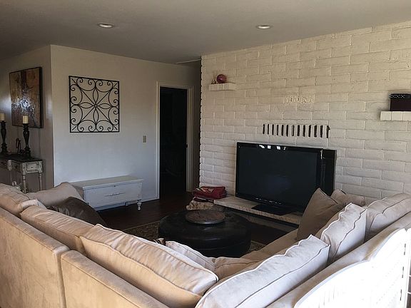 2nd image of 202 Hillcrest Dr