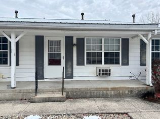 65 Sunset Dr #5E, Bluffton, IN 46714