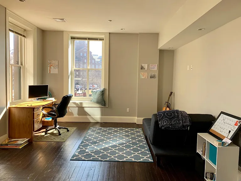 20 Westminster St #3B — Photo 2