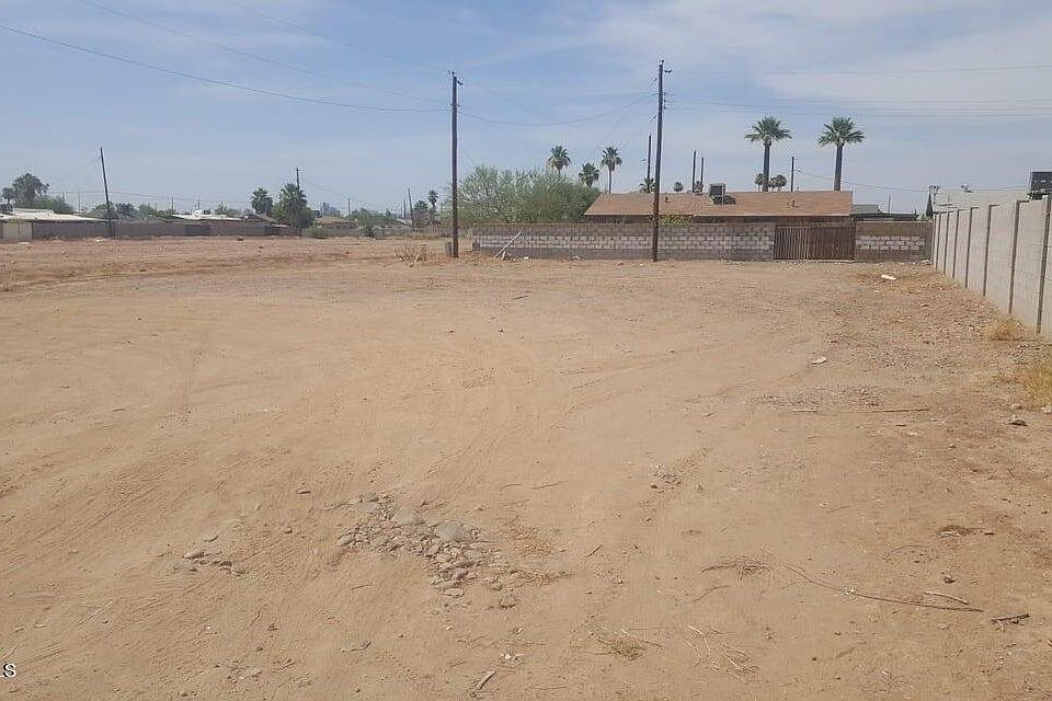 1st image of 1932 E CARVER Drive #18