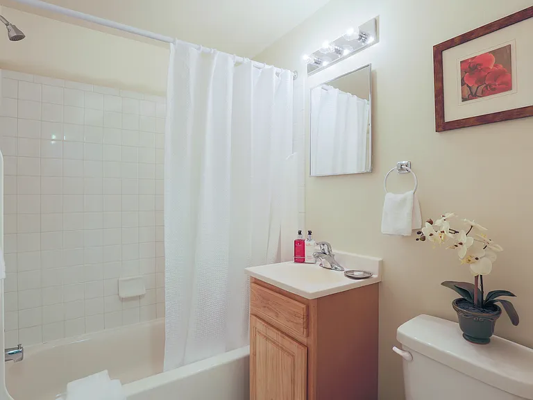 Bathroom | Forestville MD Apartment For Rent | Avenue Apartments