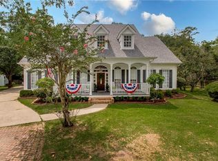 16152 Indian Point Dr, Madisonville, LA 70447