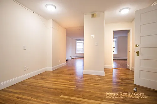 1819 Beacon St #5 Photo 1