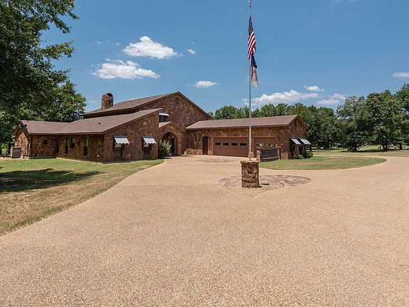705GrandviewDr-2.jpg