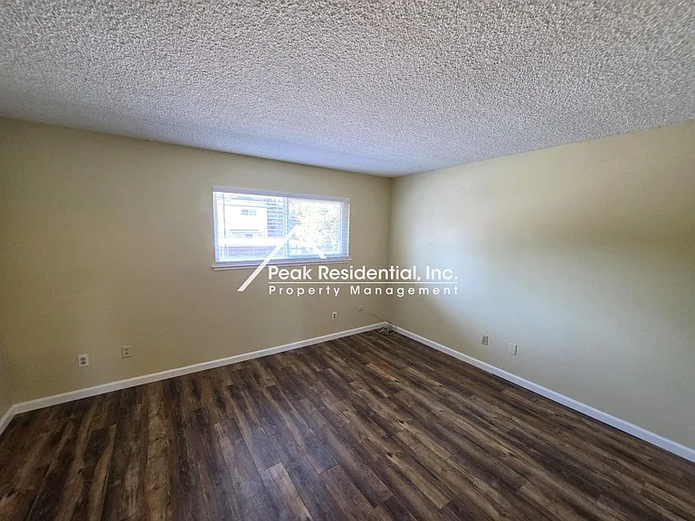 6691 Greenback Ln — Photo 17