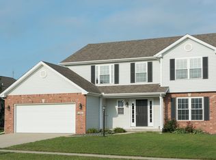 1407 Stonecrest Dr, Mahomet, IL 61853