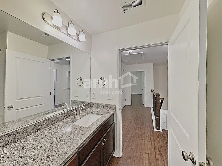 411 Pearson Cir — Photo 21