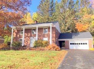 10 Lloyd Rd, Waterville, ME 04901