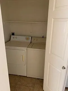 418 E Navajo Ave — Photo 5