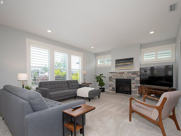 4th image of 9609 NE 168th Ave