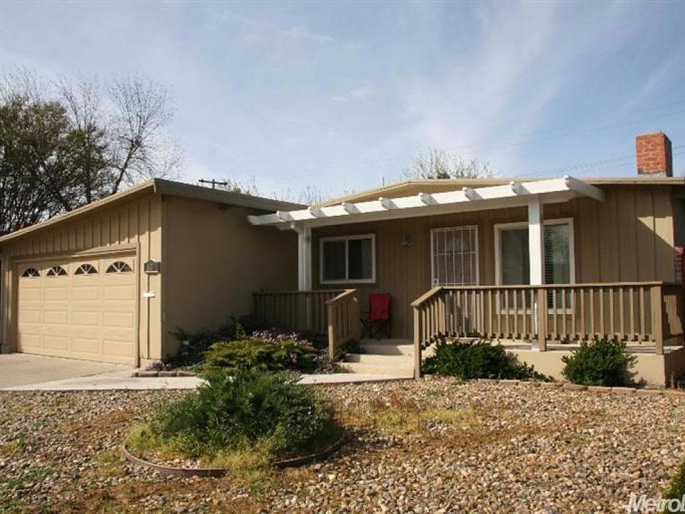 1st image of 621 Cimarron Ave