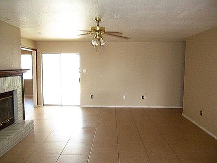 2nd image of 4401 Breckenridge Dr