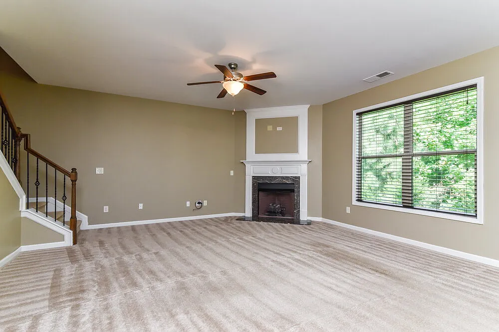 4 bed, 2.5 bath, 2170 sqft, $2,485 — Photo 4