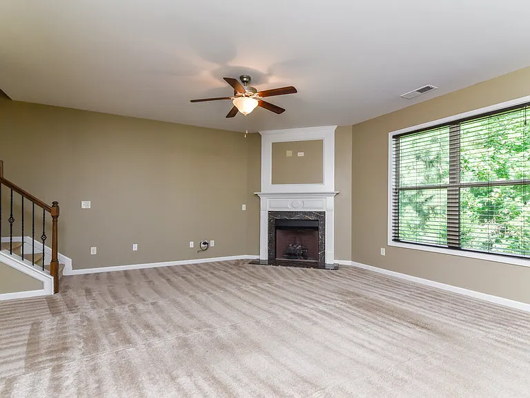 1694 Maplecliff Way — Photo 4